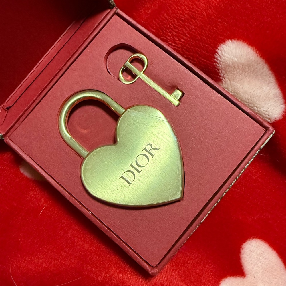 Authentic Dior GWP Heart Lock & Key - New in box